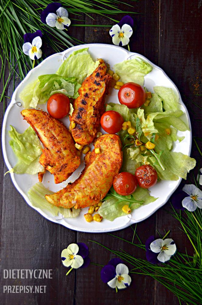 Grillowane poledwiczki z kurczaka z sałatką A b m